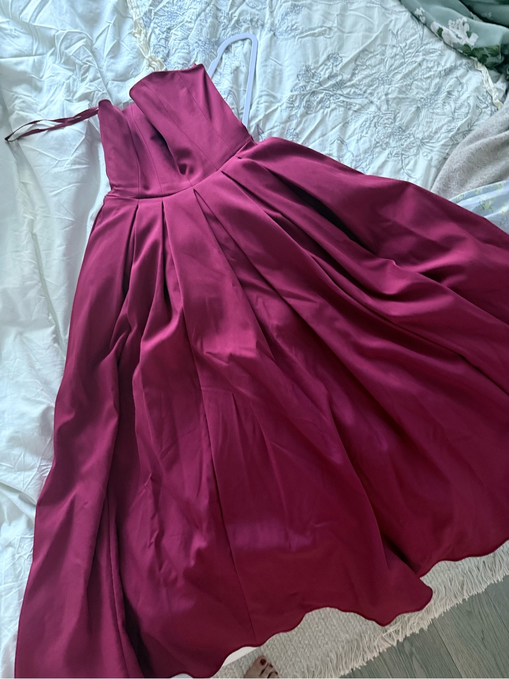House of CB PANDORA Strapless Red Ball Gown with Back Bow - Picture 4 of 6
